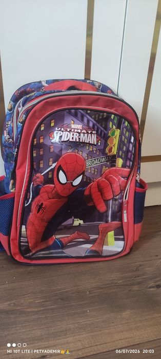 Ученическа раница "Spider-Man"