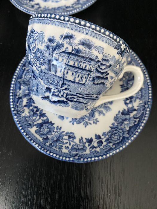 Cescute portelan England