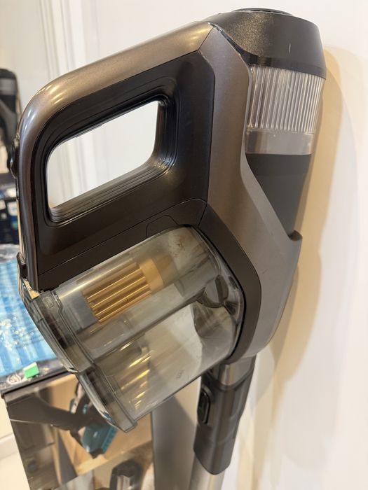 Безкабелна прахосмукачка Philips 8000 Aqua