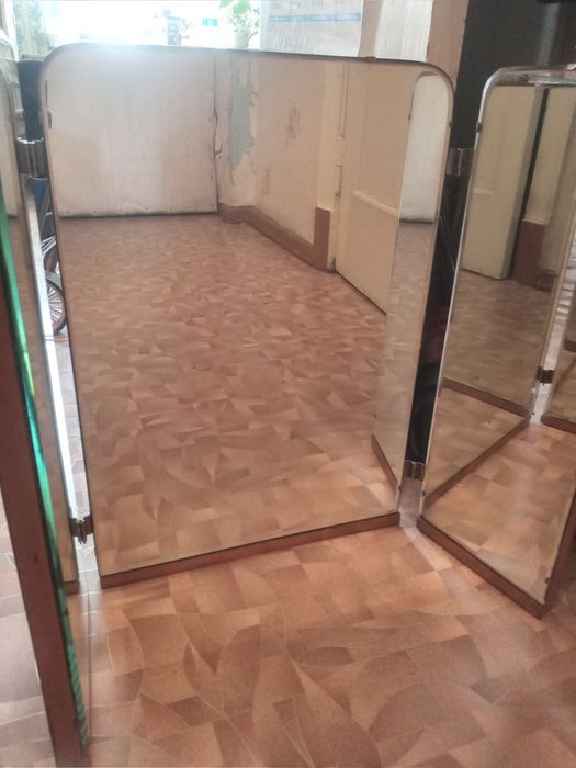 Трельяж настольный продам