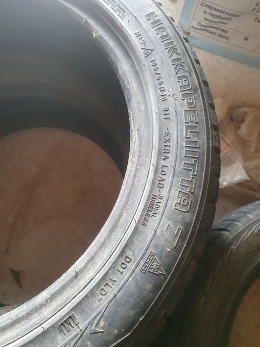 Продам шины нокиан 195/55/16, шипованные