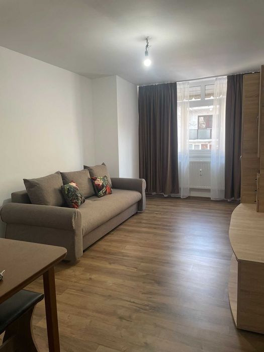 garsoniera de inchiriat zona capat la 1