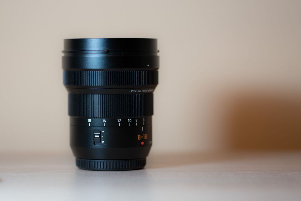 Obiectiv Panasonic Leica 8-18mm f/2.8-4.0 (MFT) - Stare Perfectă