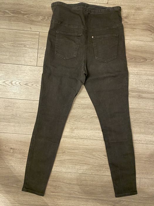 Blugi pentru gravide