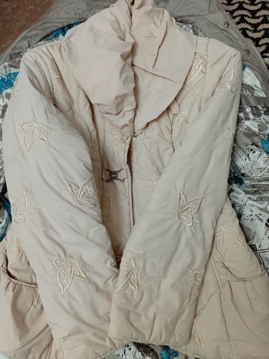 Куртки женские 4 шт