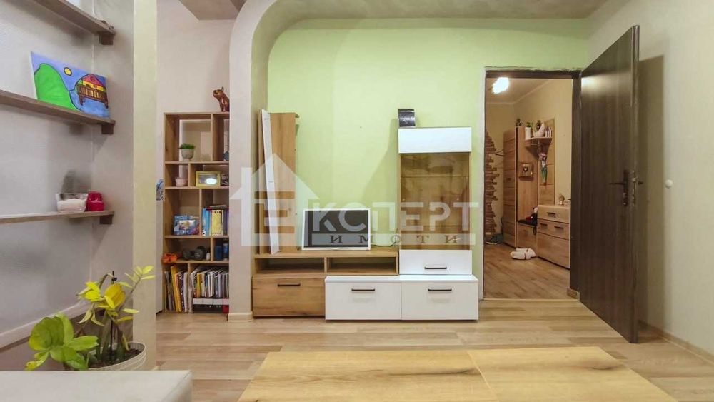 Продава се Тристаен апартамент в Пловдив, Кючук Париж - 86 кв.м за 1902 €/кв.м - Снимка #6