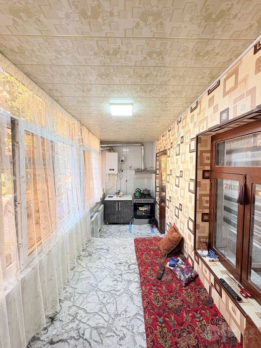 Sharqdan 2 xonali kvartira sotiladi 49900$