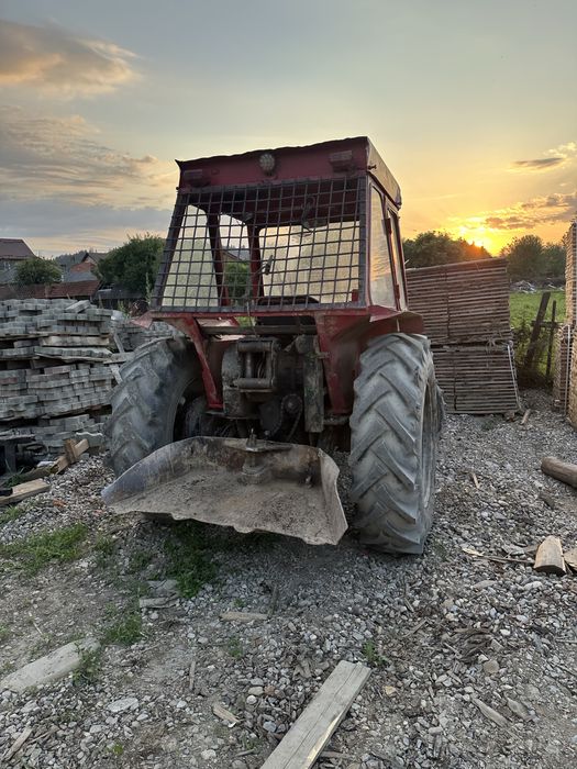 Tractor forestier 640 dt troliu pe aer taf