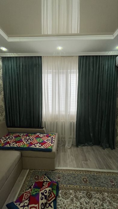 Шторы вместе с тюлью