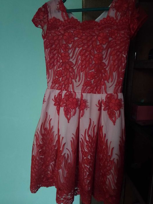 Qizlar uchun vecherniy koʻylak