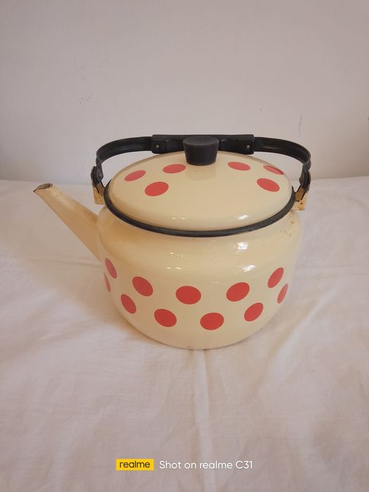 Чайник эмалированный без дефектов