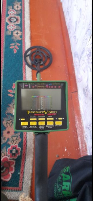 Продам металлоискатель гаррет