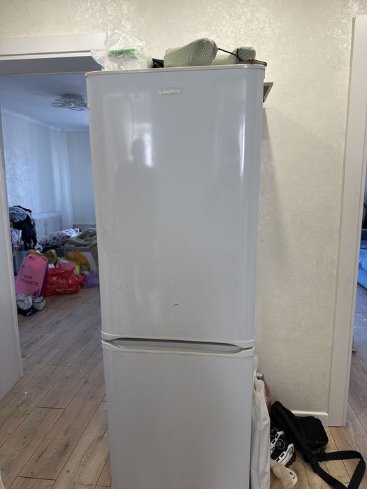 Продам холодильник