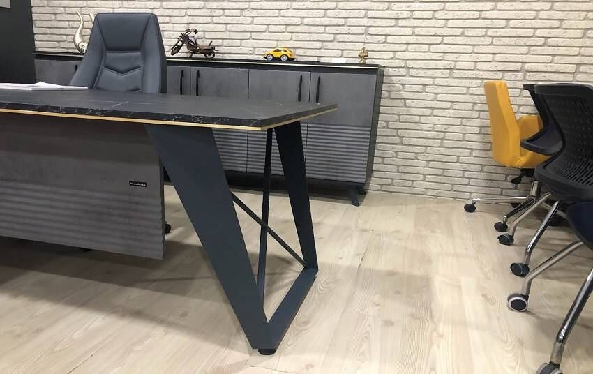 Лофт Стол и стелаж