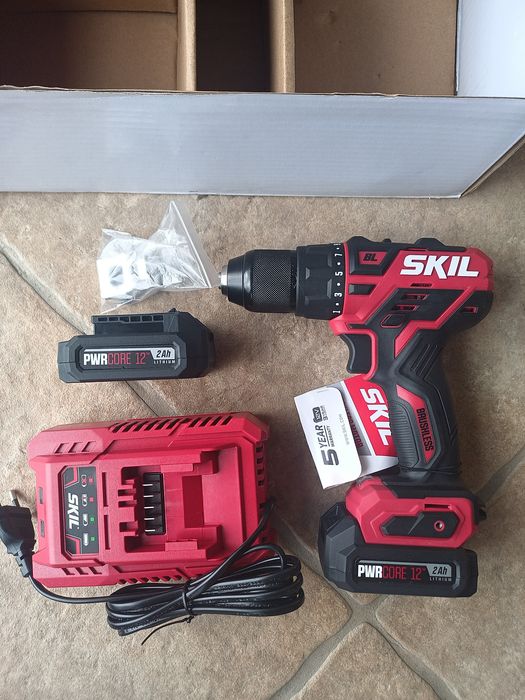 Mașină de înșurubat SKIL BOSCH 12 V