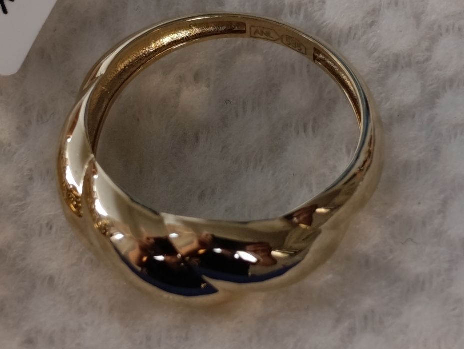 Тилло узуклар ,,никох узуги, мужские и женские размери 17- 21 гача бор