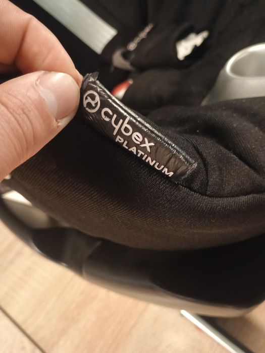 Столче за кола Cybex Aton Q Plus с база Q-fix
