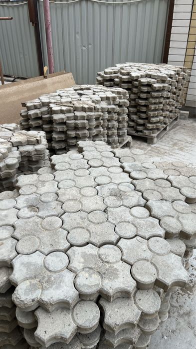 Брусчатки и бордюры