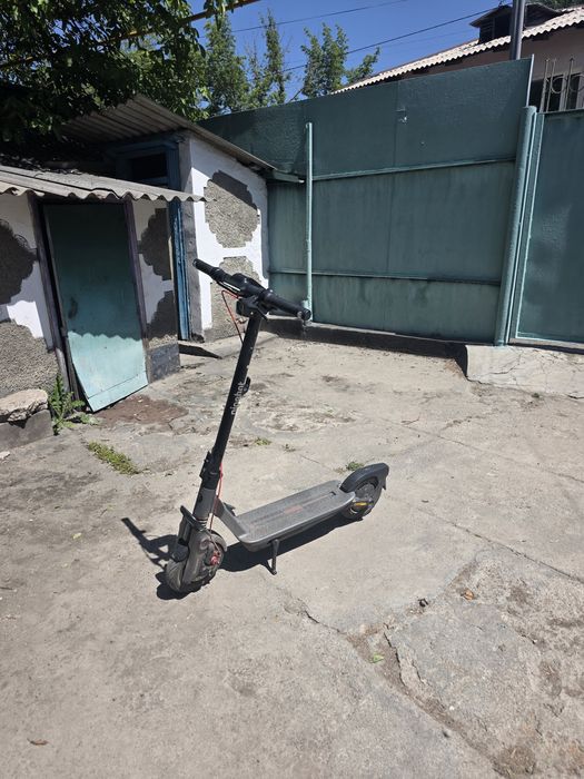 Самокат NINEBOT F3