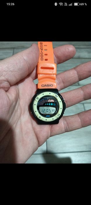Vând ceas casio SUF-100