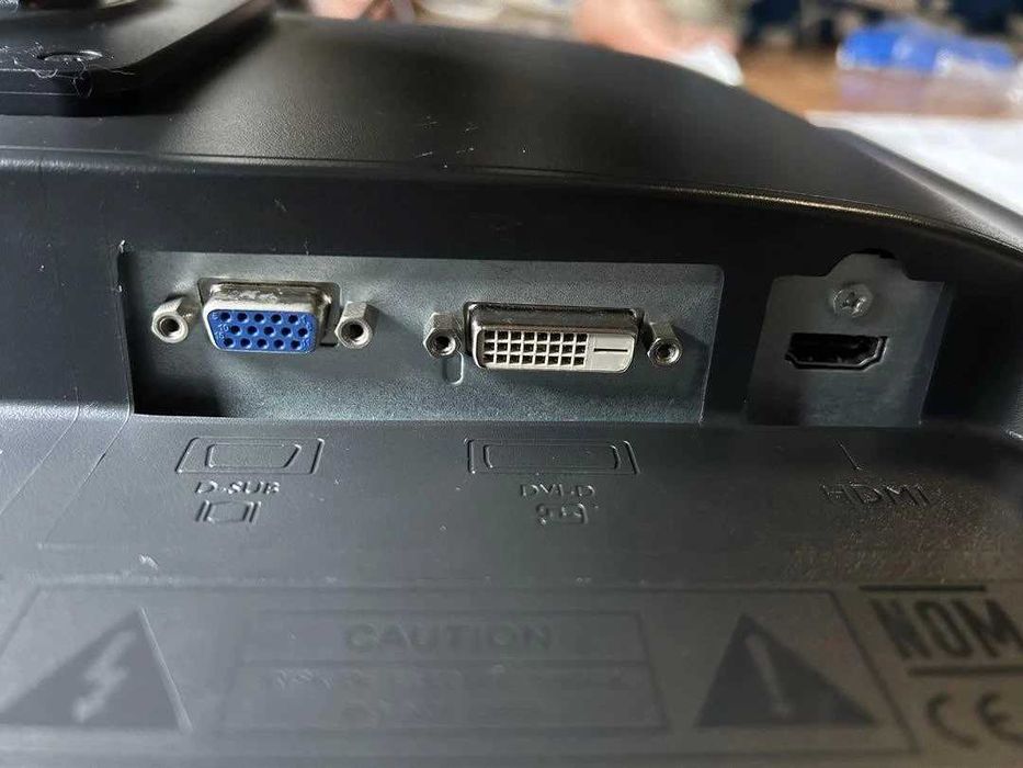 Перфектен монитор Benq Zowie XL2411 144hz 1ms геймърски 16:9 FullHD