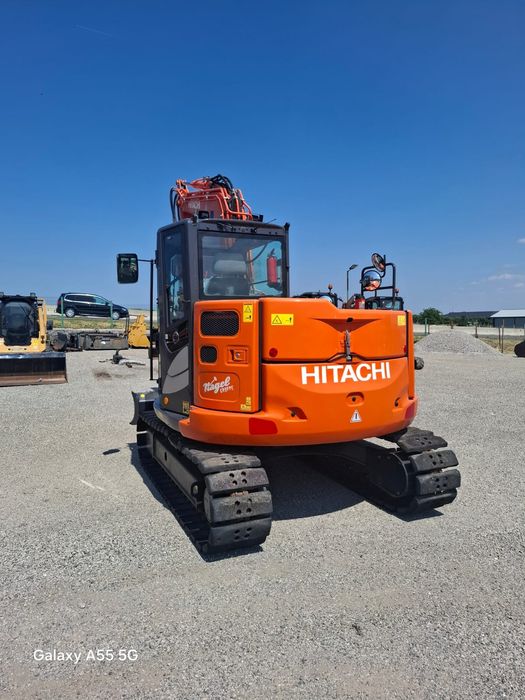 Excavator HITACHI 85 USB