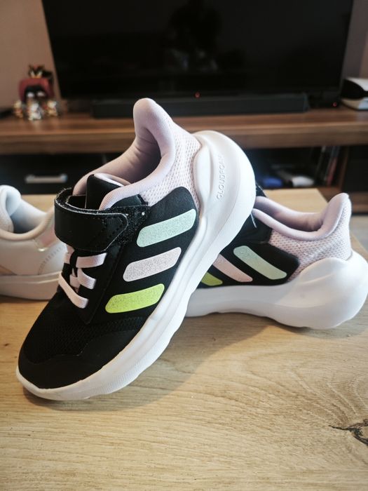 Детски оригинални маратонки Adidas