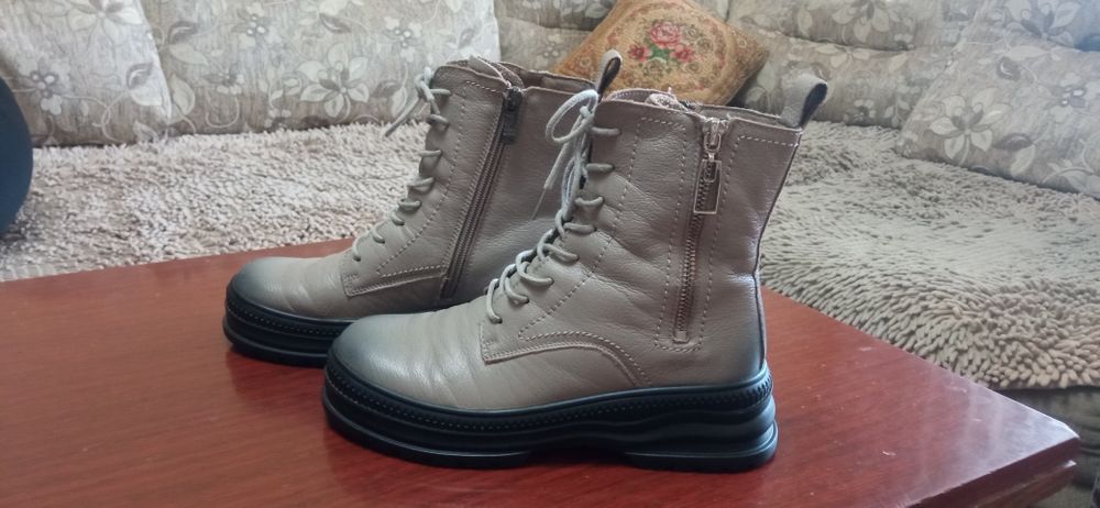 Продам ботинки !