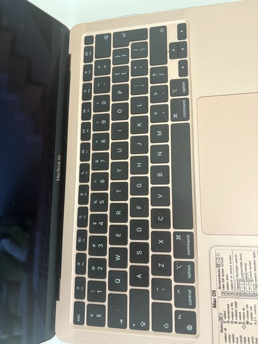 Apple MacBook Air "M1" 8 CPU/7 GPU 13" (Pentru Piese)