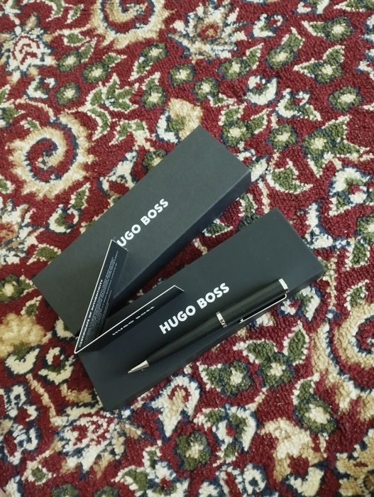 Ручка Hugo boss оргинал