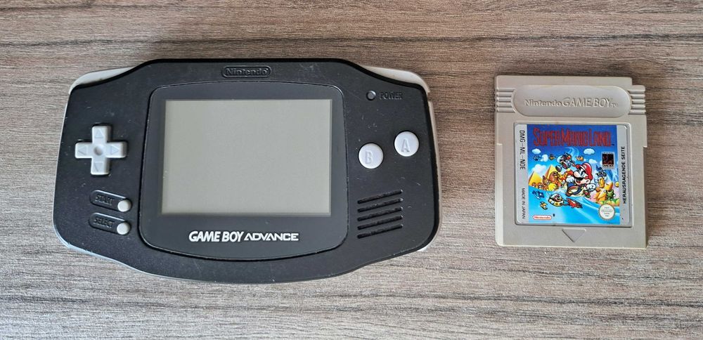 Nintendo Game Boy Advance + joc Super Mario Land