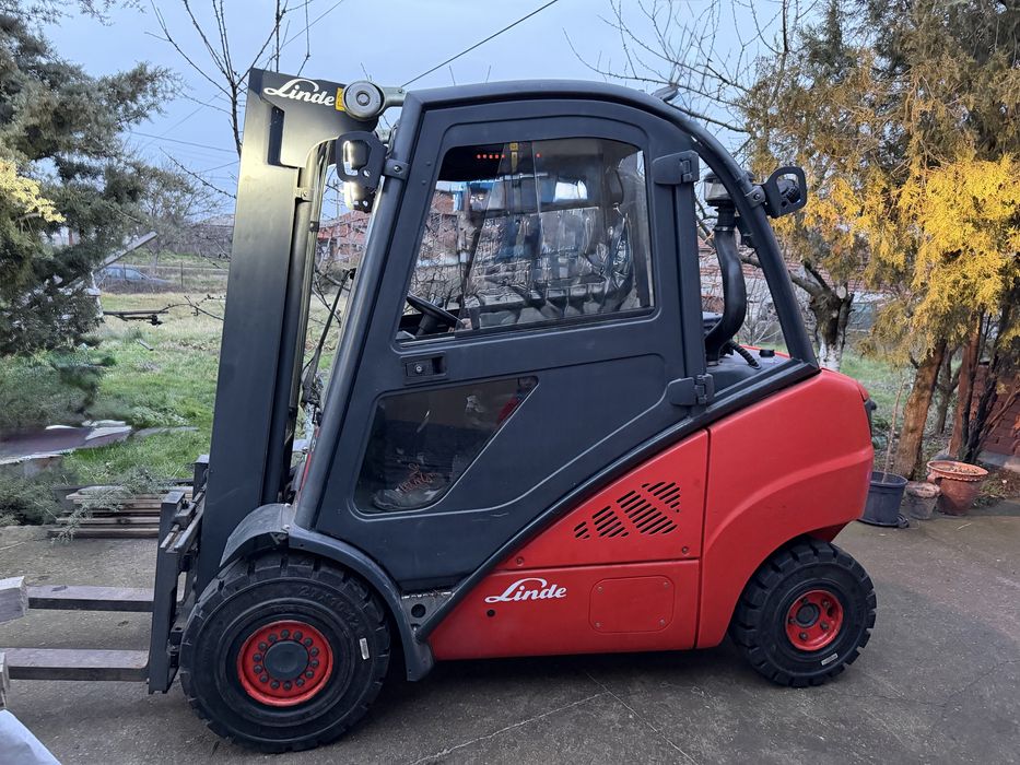 Мотокар Linde H30D-01 – Дизелов, Триплекс, 3000 кг