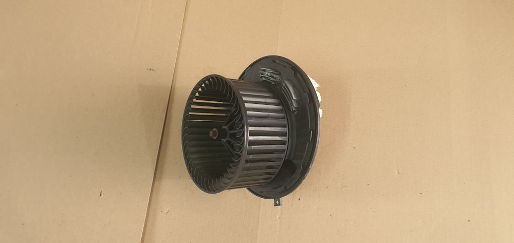 Aeroterma ventilator habitaclu bmw seria 1, 3 x1 e87 e81 e90 e91 e84