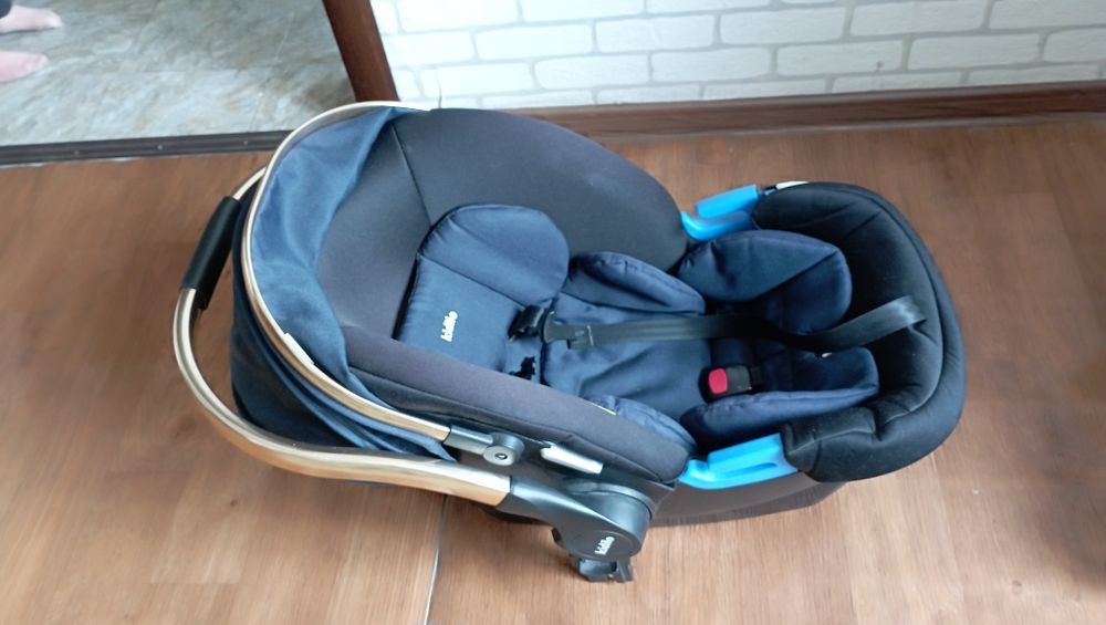 Детская коляска трансформер