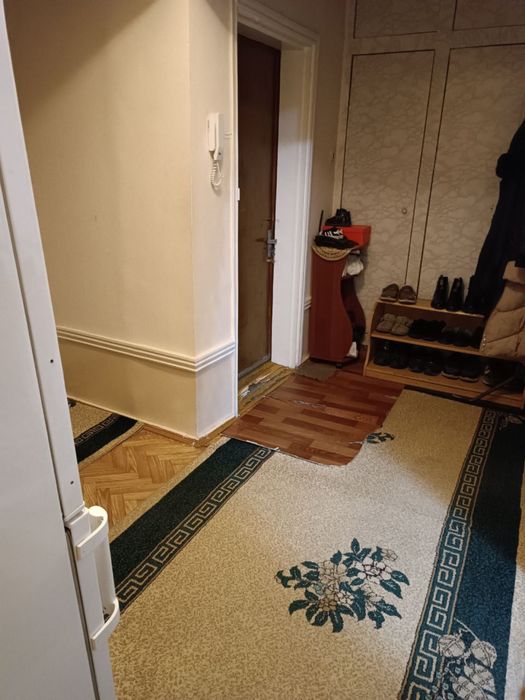 Uy sotiladi, 3xona, 74 kv. 6-qavat