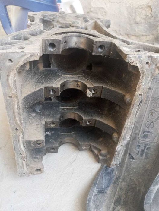 Тикога Блок ва поршен шатун лари сотилади