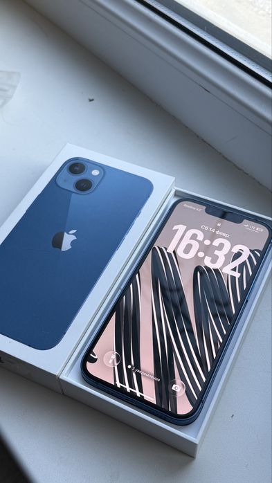 Iphone 13, blue