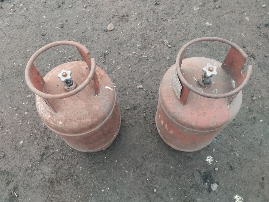 Пустые газовые баллоны