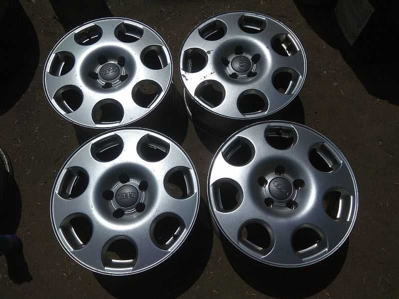 Продам легкосплавные диски на автомашину Audi