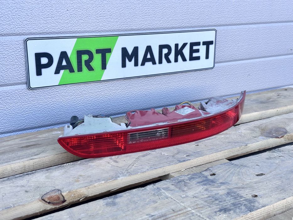 Десен стоп AUDI Q5 SQ5 8R0945096