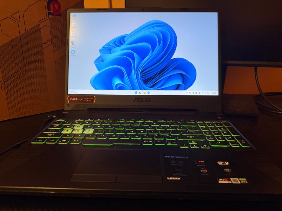 Laptop Gaming ASUS TuF  • i5 •  16GB  •  1TB  •  RTX 3050  •  144Hz