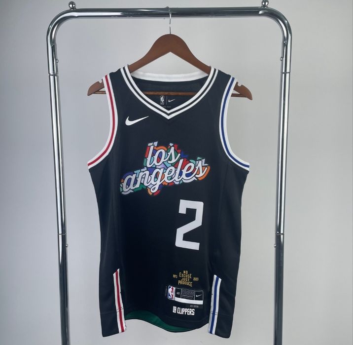 Maiouri de baschet cu Kawhi Leonard