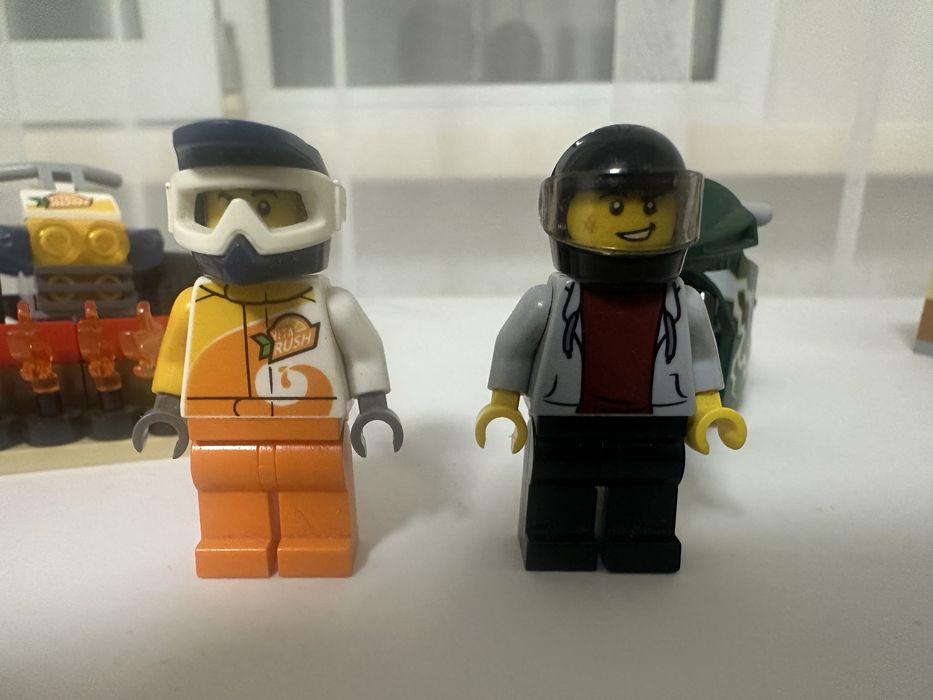 Лего сити 60255.