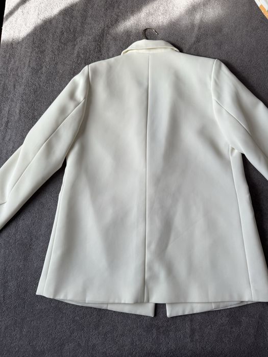 Пиджак белый (молочный) продается