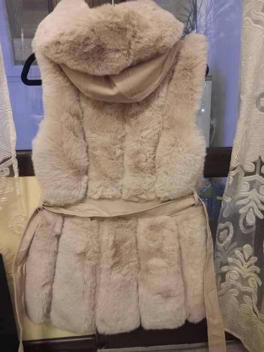 Пухкав зимен елек