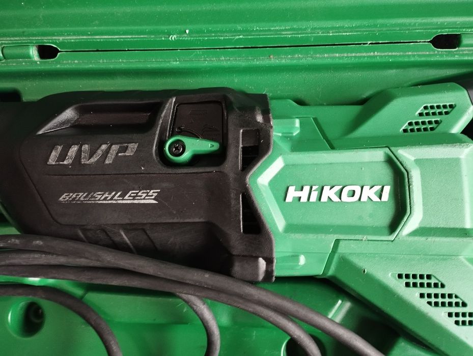 Саблен трион HIKOKI CR13VEY безчетков мотор.