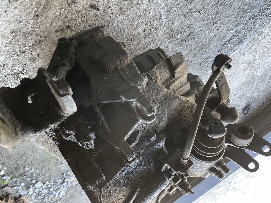 Скоростна кития за тойота авенсис / toyota avensis 2.0 i 1999 г