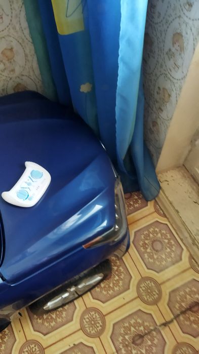продаю детский электромобиль