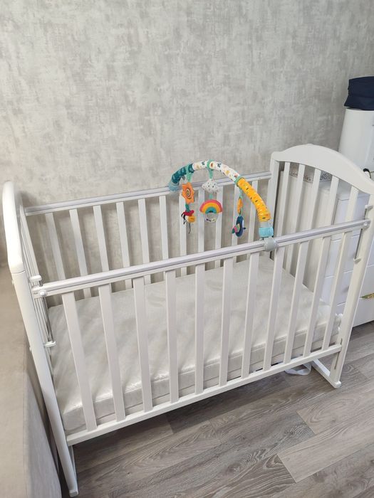 Продам кроватку детскую