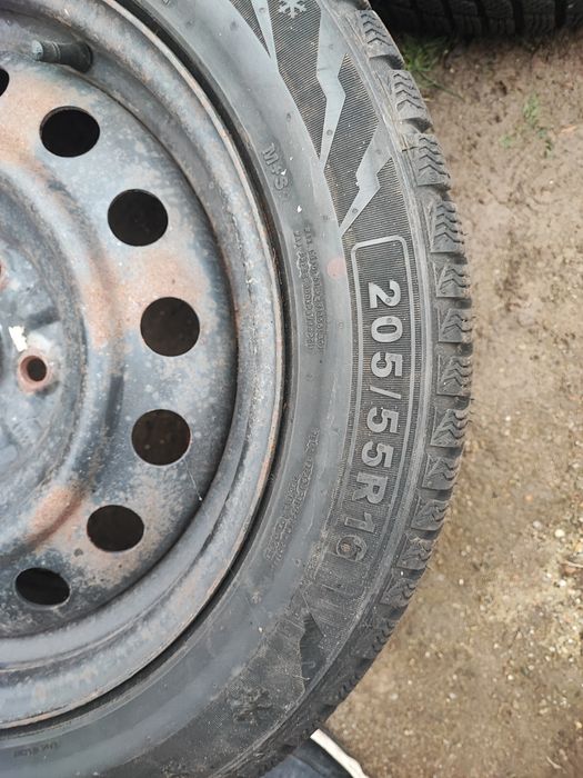 Cauciucuri pt iarna 205/55/16
